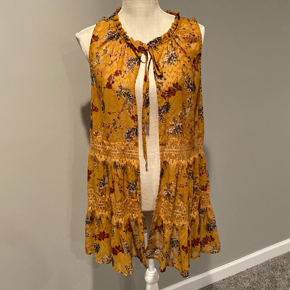 Tru Self Sheer Sleeveless Cardigan Size: S